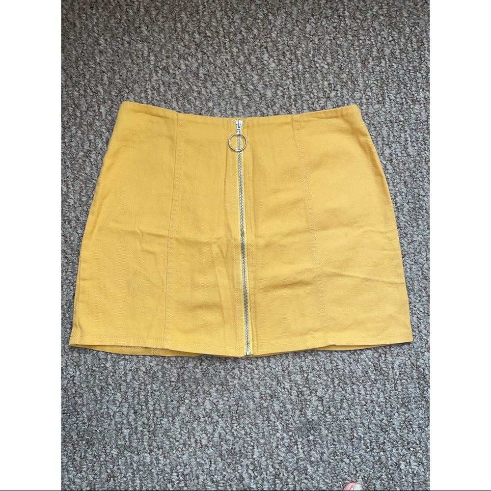 Chloe & Katie Zipper Yellow Mini Skirt